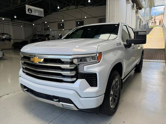CHEVROLET SILVERADO 5.3 V8 GASOLINA 1500 HIGH COUNTRY 4X4 AUTOMÁTICO